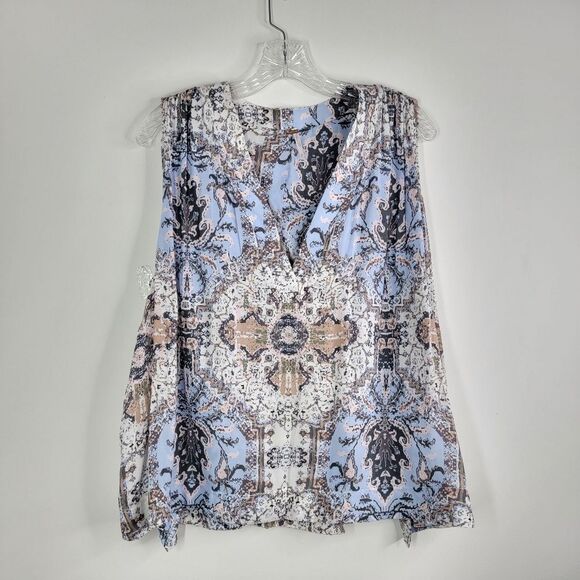 FREE PEOPLE Darcy Swing Sleeveless Blue and White Abstract Print Top Size Medium - Picture 3 of 12